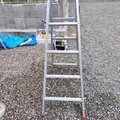 アルミ脚立の画像