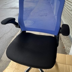事務用品 椅子の画像