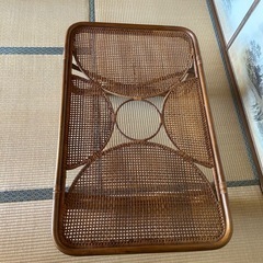 ラタン 籐 アンティークテーブルの画像