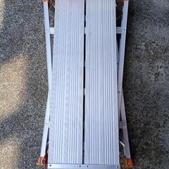 PICA DWD−K808B 足場台 脚立 ３段【未使用品】の画像