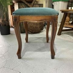 E7【猫足スツール】木製 布 グリーン イス W48cm コンパクト クラシカル アンティーク調 リビング インテリア 玄関の画像