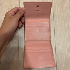 CHANEL ピンク 二つ折り財布の画像