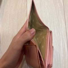 CHANEL ピンク 二つ折り財布の画像