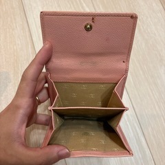 CHANEL ピンク 二つ折り財布の画像