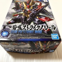 未開封 SDガンダム 三国創傑伝 荀彧ストライクノワール 色分け済みプラモデルの画像