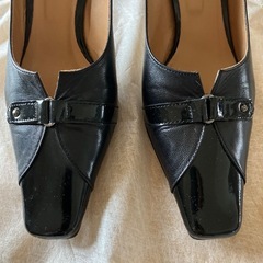 本革パンプス　黒　23センチの画像