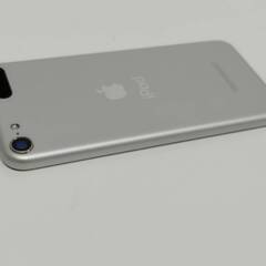 iPod touch 第7世代/32GB/A2178/シルバー〈MVHV2J/A〉の画像