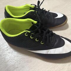 NIKE フットサルシューズ 室内用 26cmの画像
