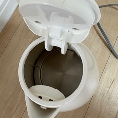 電気ケトルの画像