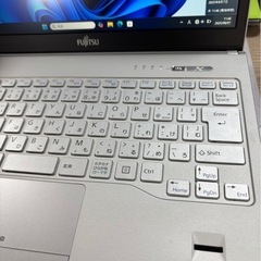 512 美品✨富士通 13.3型コンパクトPC Win11 officeの画像