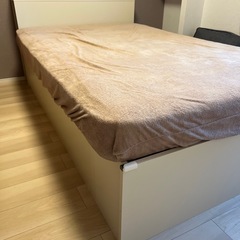 セミダブルベッドの画像