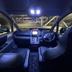 【トヨタ ヴォクシー ZS】作業車・荷物運搬におすすめ！コミコミ19.8万円！の画像
