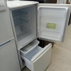 リユースのサカイ東金店SHARP冷蔵庫19年製137L　TJ13740の画像
