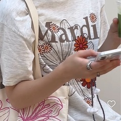 Mardi Mercredi  Tシャツの画像