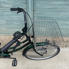 24㌅綺麗なメタリックグリーン❗️低身長でも乗れますの画像