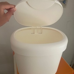 イケア　　壁掛けゴミ箱の画像