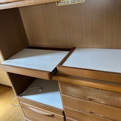 無料⚠️食器棚の画像