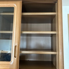 無料⚠️食器棚の画像
