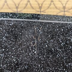 リビング用流線形テーブルの画像