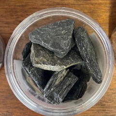 黒斧石の画像