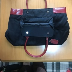 バック　持ち手は牛皮の画像