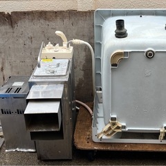 配達無料 リンナイ　ガス風呂釜　都市ガス用 FRP製 浴槽 セットの画像