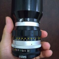 優良品　フード付き　Nikon NIKKOR-P Auto 105mm F2.5の画像