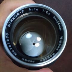 優良品　フード付き　Nikon NIKKOR-P Auto 105mm F2.5の画像