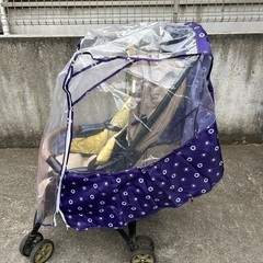コンビのベビーカー　レインカバーの画像