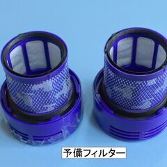 ダイソンV10掃除機　動作品　充電スタンド他付属品多数の画像