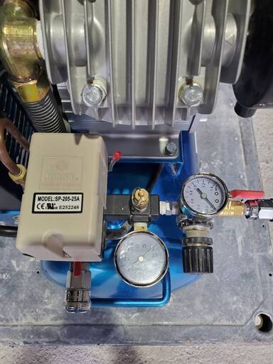 2シリンダー型コンプレッサー39.5L　SP-40TMX