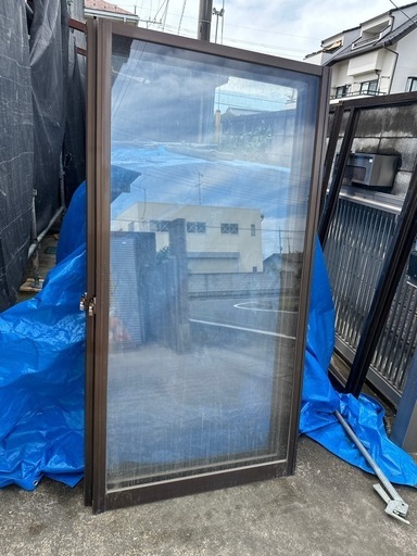 窓　アルミサッシ　掃き出し窓　シングルガラス　熊谷市