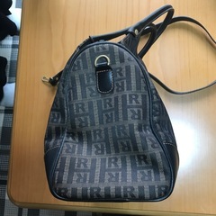 ハンドバック　ロベルタの画像