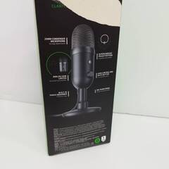 Razer SEIREN V2 X USBコンデンサーマイクの画像