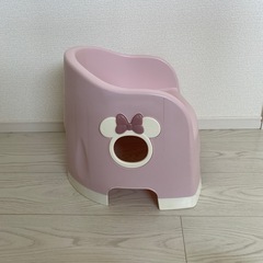 ミニーちゃん　キッズチェアの画像