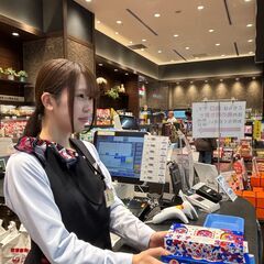 未経験OK×シフト自由×安定収入！空港でレジスタッフ＿株式会社JALUXエアポートの画像