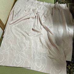 サンゲツのカーテン2枚セットの画像