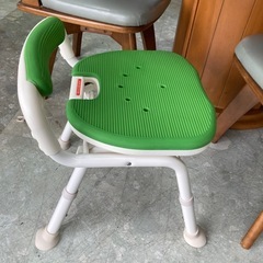 安寿 コンパクト折りたたみシャワーベンチ IC(骨盤サポートタイプ) グリーン  リサイクルショップ宮崎屋　住吉店25.8.7の画像
