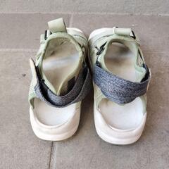 Nike スポーツサンダル ライトグリーン　ナイキ　キャニオン　緑　サンダルの画像