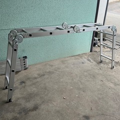 多機能アルミ脚立の画像