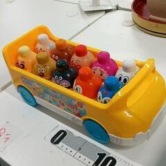 0807-106 アンパンマン かぞえてつみつみバス