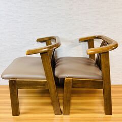 ヴィンテージ アームチェア ダイニングチェア ローチェア 肘掛け 本革 レトロ 2脚セットの画像