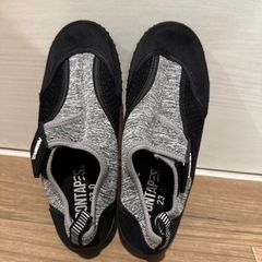 キッズ　23cm マリンシューズの画像