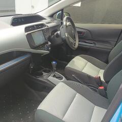 パリッとキレイ　まだ4万キロ台のアクア、車検２年で社外の故障保証も付けますよ〜の画像