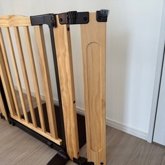 【美品】日本育児　ベビーゲート　置くだけドアーズ woody2の画像