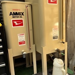 お値打ちにオイル交換承っております。工賃無料‼️