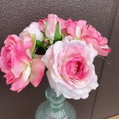 造花＆アンティークボトルの画像