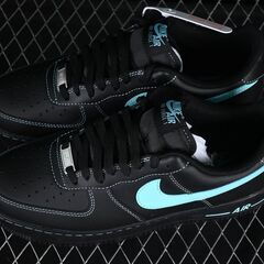 新品未使用 Nike ナイキ　スニカーの画像