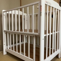 カトージ　ベビーベッド　ミニ　白の画像