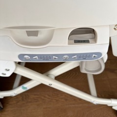 Combi コンビ 電動 ハイローチェア
の画像